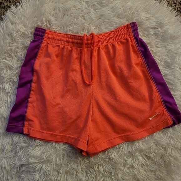 Nike Girls Athletic Shorts - Picture 6 of 6